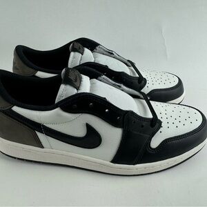 New DS Nike Jordan 1 low OG mocha sz 12